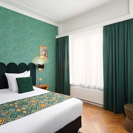 Hotel Des Arts 3*